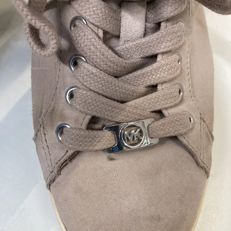 Sneakers (Beige) från Michael Kors - Smutsig - Yta