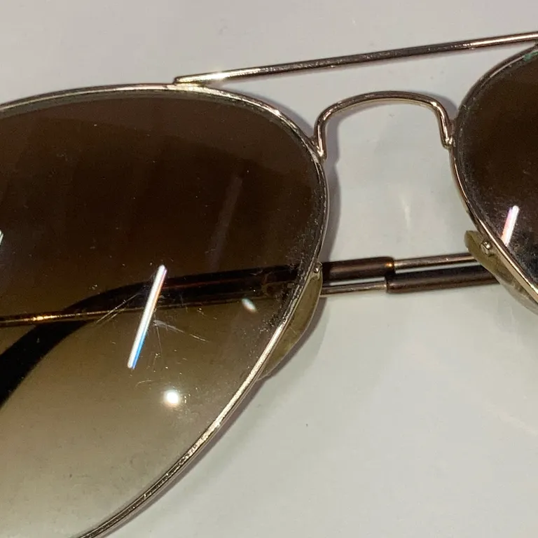 Solglasögon (Aviator Large Metal RB 3025) från Ray-Ban - Smutsig - Yta