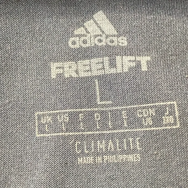 T-shirt (Grå) från Adidas Polyester, Elastan - Varumärke