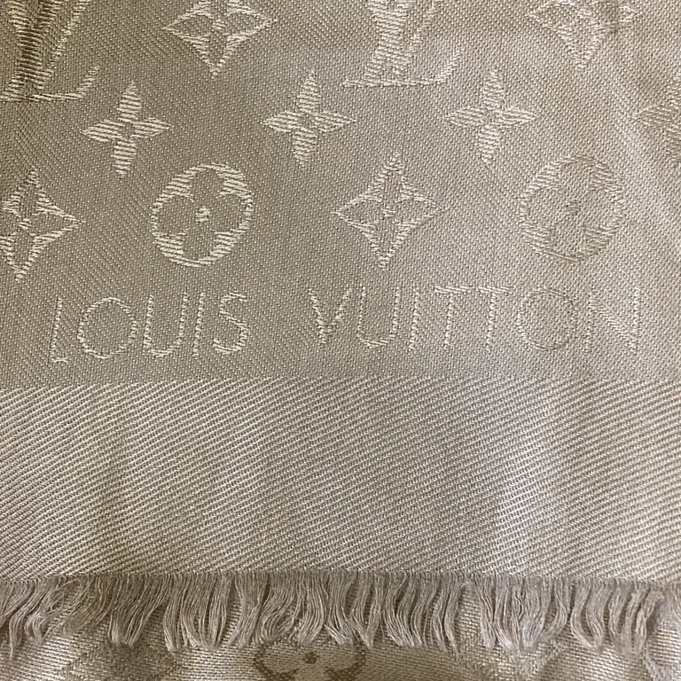 Sjal (Beige) från Louis Vuitton Silke, Ull - Bild av äkthetsbevis