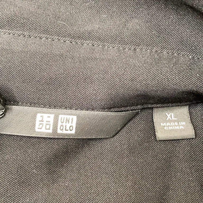 Chemise (Noir) de Uniqlo - Marque