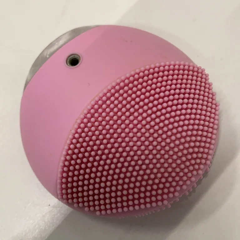 Ansiktsrengöringsapparat från Foreo - Smutsig - Yta