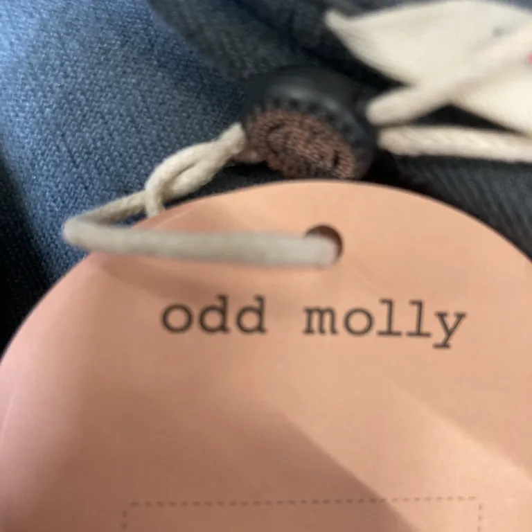 Byxdress (Grå) från Odd Molly - Varumärke