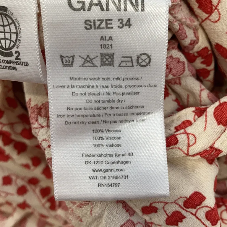 Omlottklänning (Benvit, Röd) från Ganni Viskos - Materialetikett