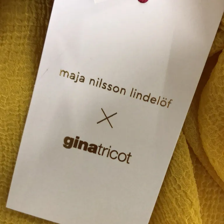 Långklänning (Gul) från Maja Nilsson Lindelöf x Gina Tricot Polyester - Varumärke
