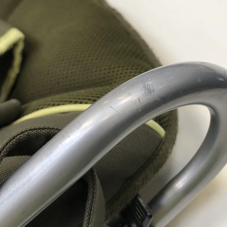 Babysitter (Grön) från Baby Seat - Repig - Metalldetalj