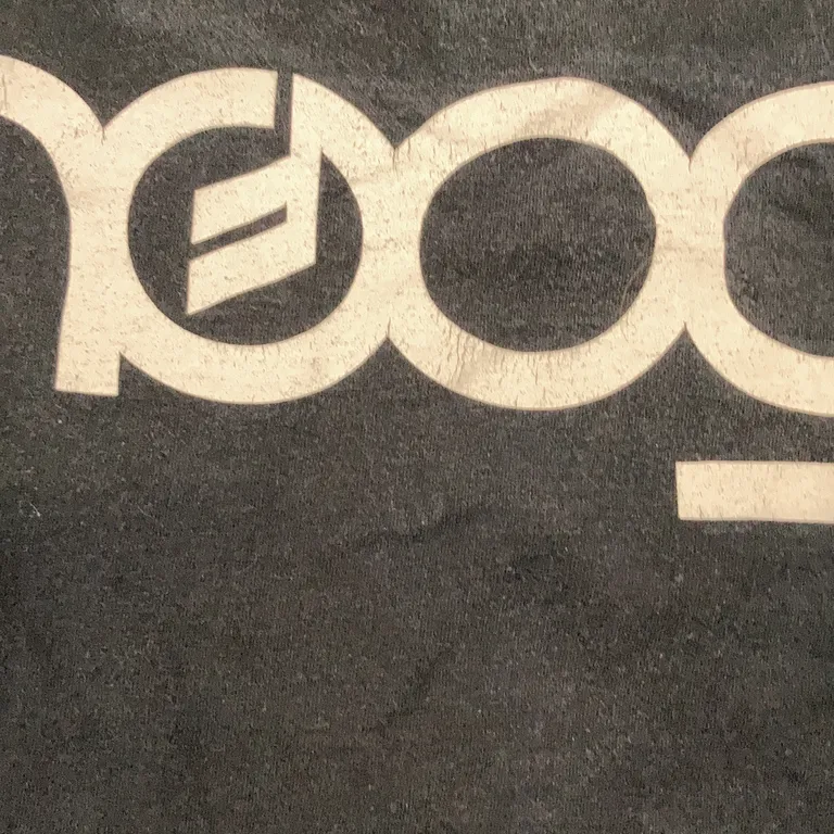 T-shirt (moog, synth) från Jerzees Bomull - Defekt