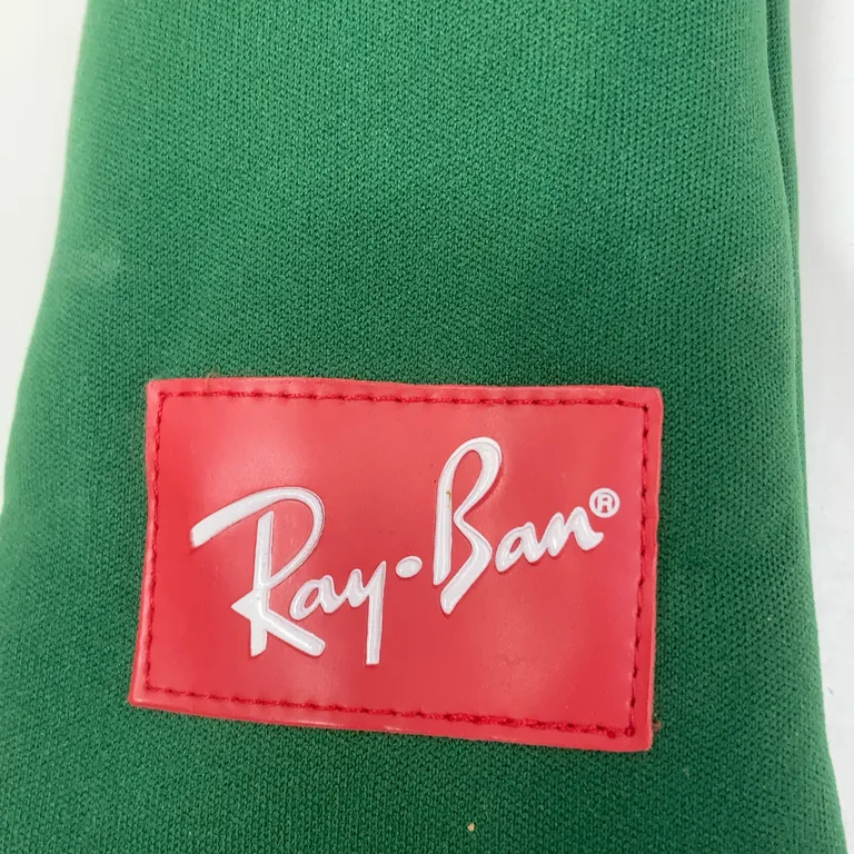 Solglasögon (RJ9039-S) från Ray-Ban - Varumärke