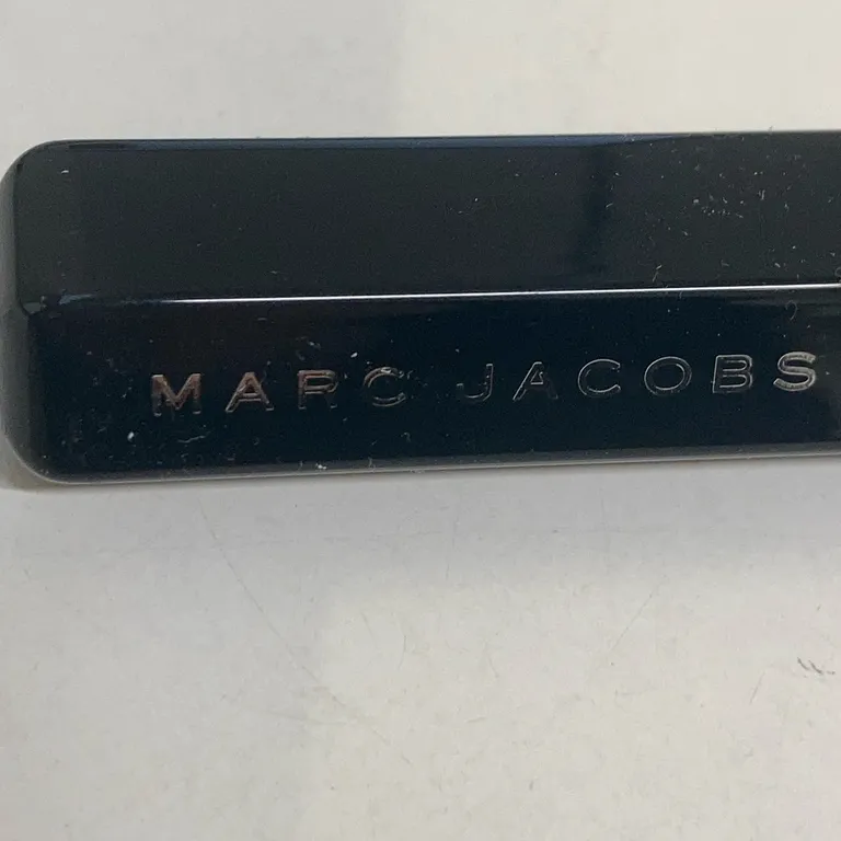Mascara (Velvet Noir Major Volume Mascara) från Marc Jacobs - Varumärke