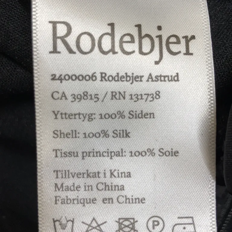 Byxor (Svart) från Rodebjer Silke - Materialetikett