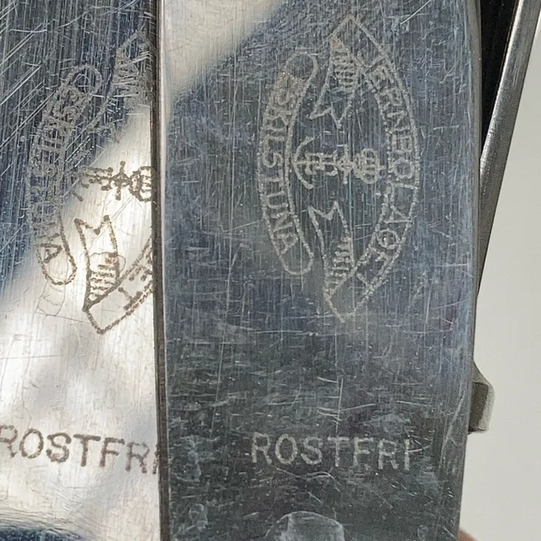 Kniv (Silverfärgad) från Jernbolaget Eskilstuna - Varumärke