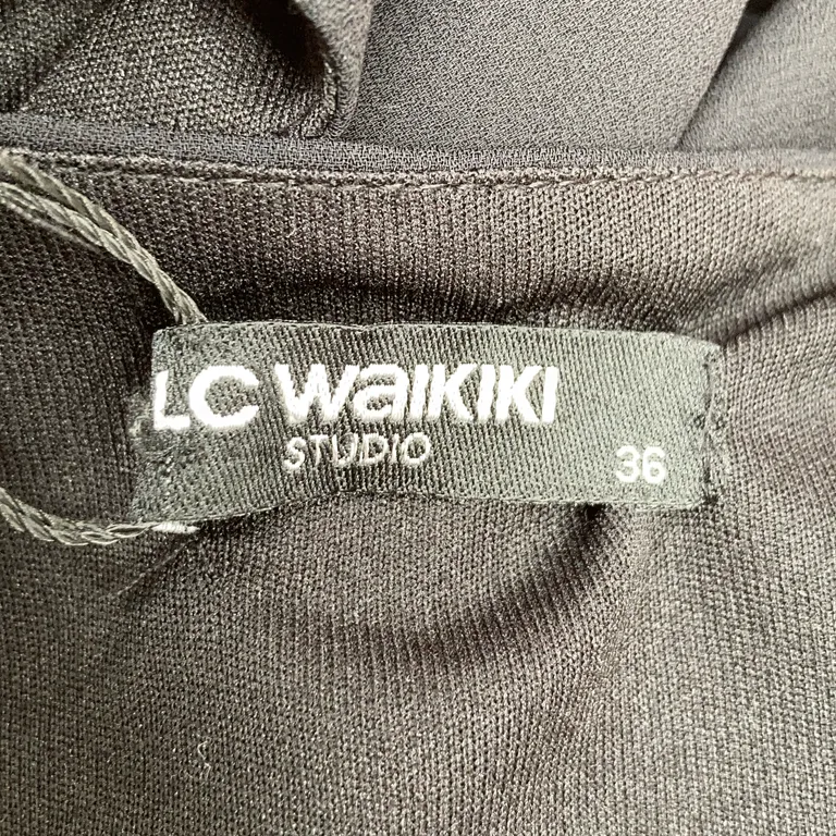 Långklänning (Svart) från LC Waikiki - Varumärke