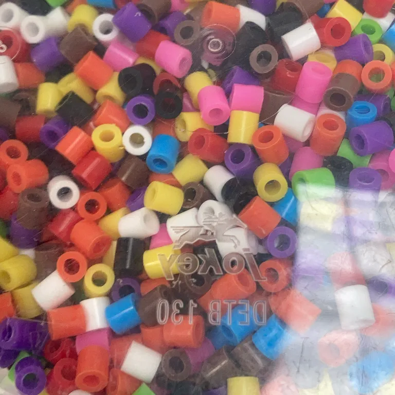 Plastpärlor (Flerfärgad) från Jokey - Varumärke