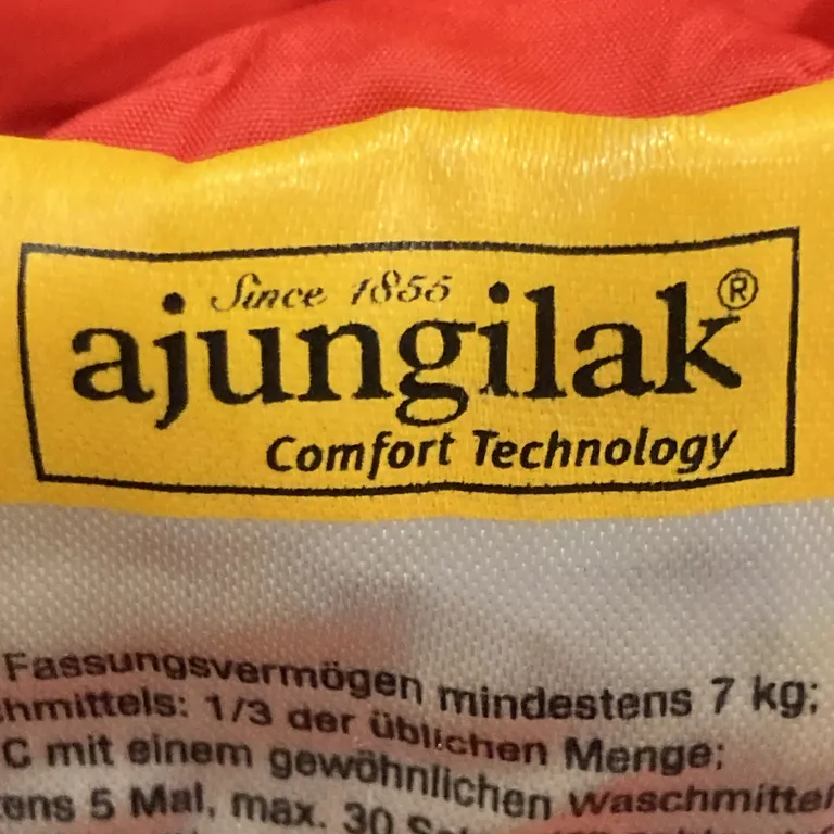 Sovsäck (Röd, Svart) från Mammut - Varumärke