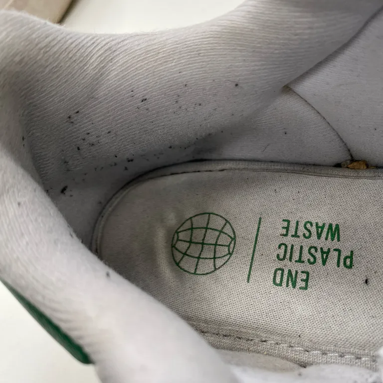 Sneakers (Vit, Grön) från Stan Smith x Adidas - Nopprig - Baksida