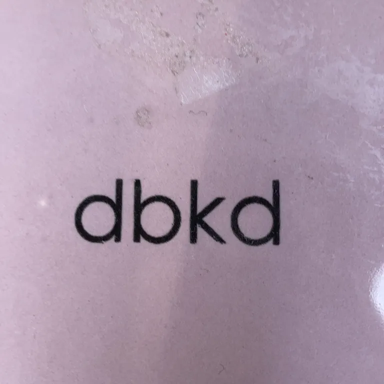 Kruka (Rosa) från DBKD - Varumärke