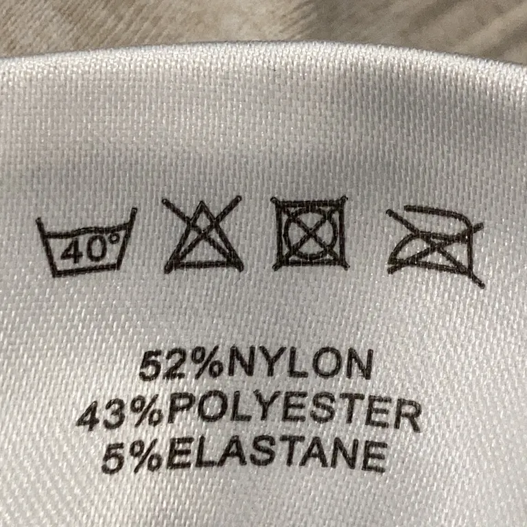 Träningsset (Beige) från Lager 157 Nylon, Polyester, Elastan - Materialetikett