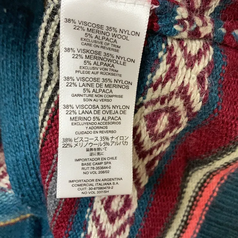 Collegetröja (Röd, Flerfärgad) från Sherpa Nylon, Viskos, Merinoull, Alpackaull - Materialetikett
