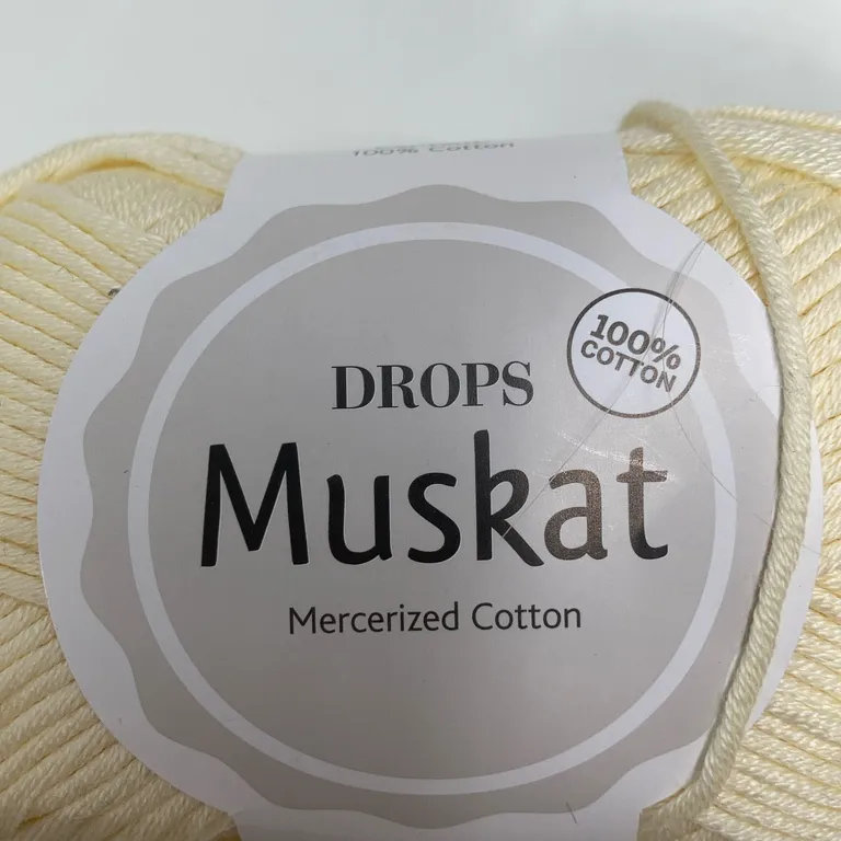 Garn (Beige) från Drops - Varumärke