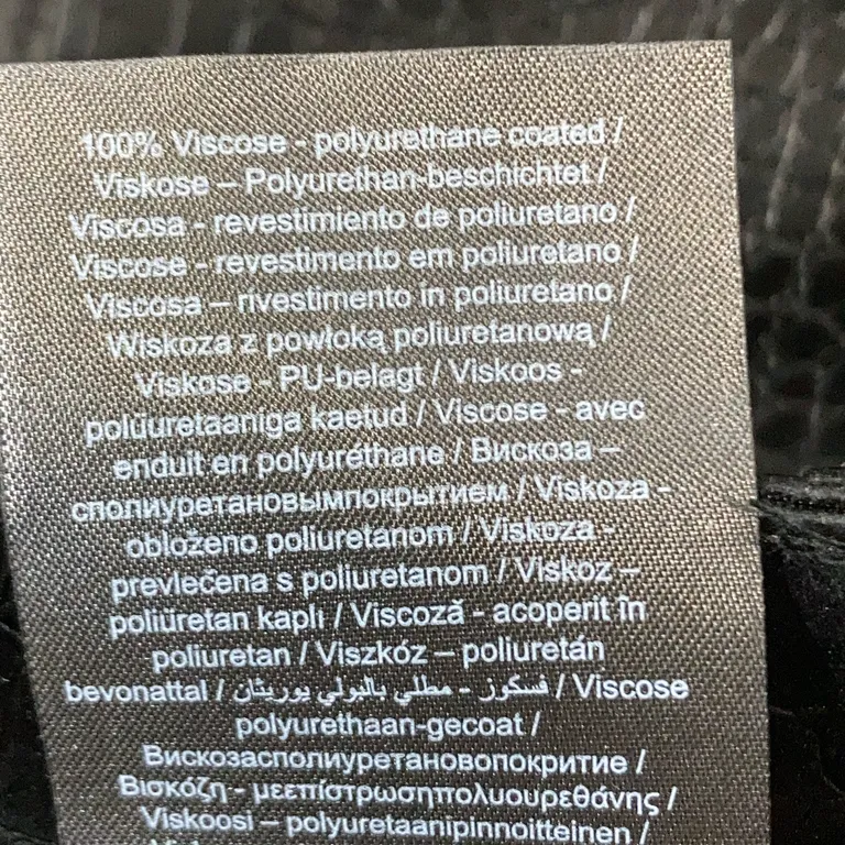 Byxor (Svart) från ONLY Polyuretan, Viskos - Materialetikett