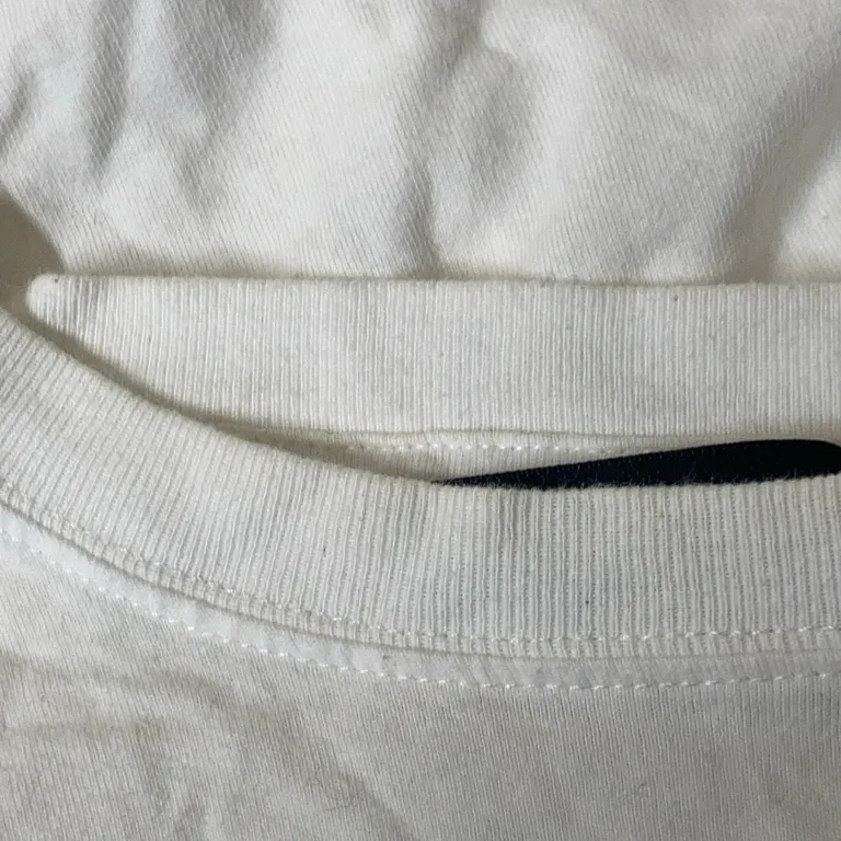 T-shirt (Vit) från Balenciaga Bomull - Missfärgad - Krage/nacke