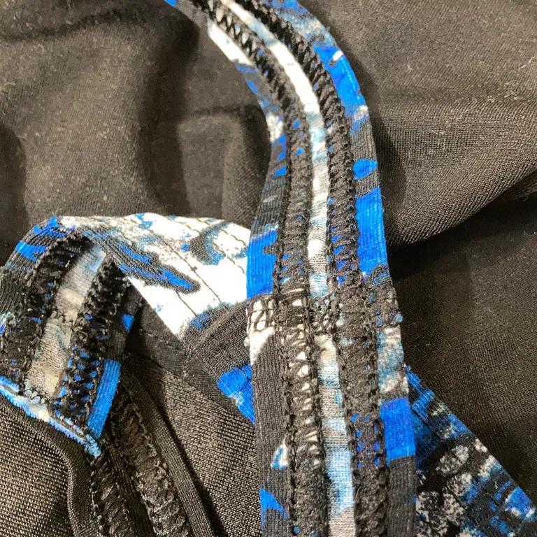 Baddräkt (Svart, Flerfärgad) från Speedo - Lösa trådar - Söm