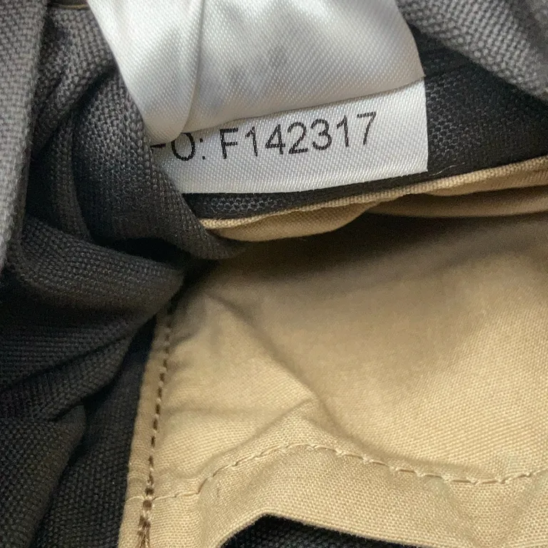 Axelremsväska (Grå) från Fjällräven - Detaljbild
