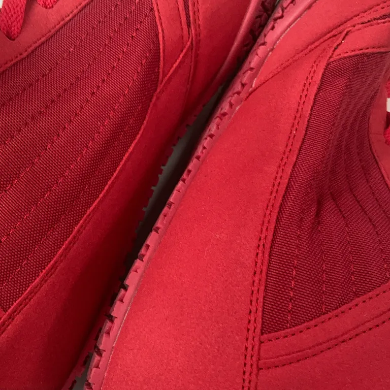 Sneakers (Röd) från Gorilla Wear - Missformad - Sida