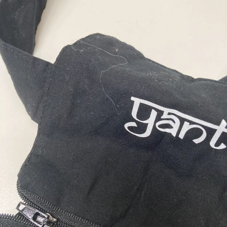 Spikmatta (Svart) från Yantra Belt - Defekt