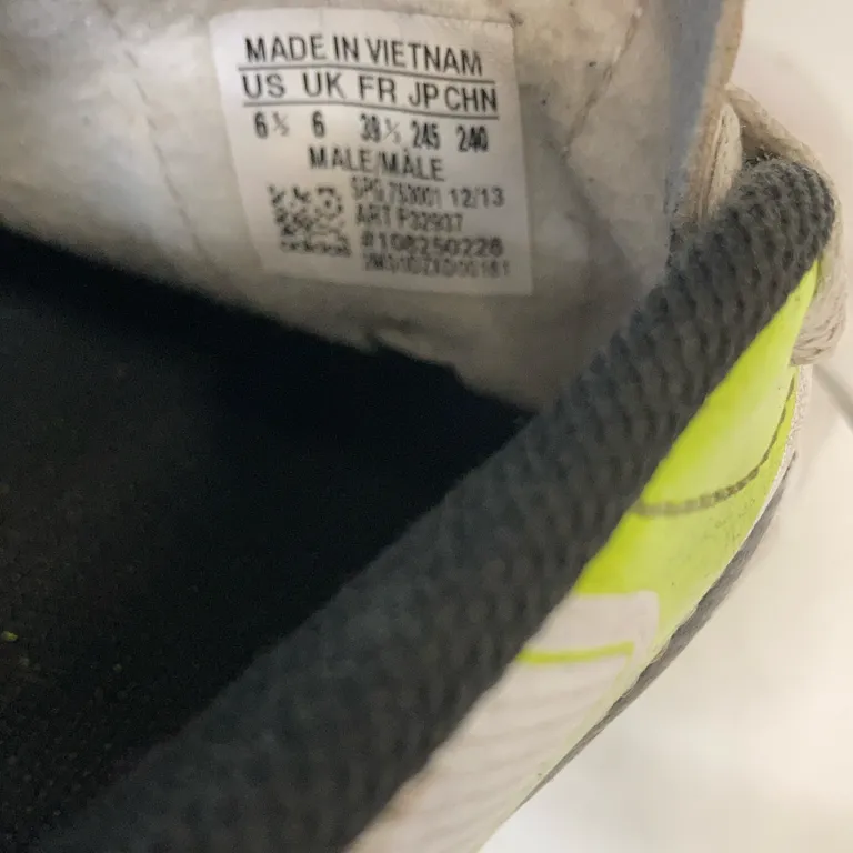 Fotbollsskor (Vit) från Adidas - Varumärke