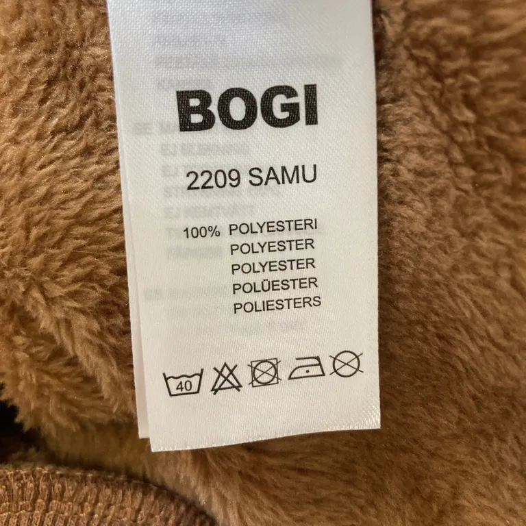 Huvtröja (Brun) från Bogi Polyester - Materialetikett