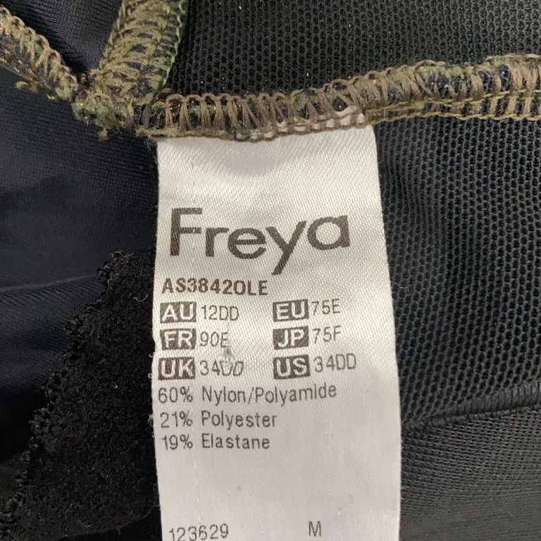 Baddräkt (Grön) från Freya Polyester, Nylon, Elastan - Materialetikett
