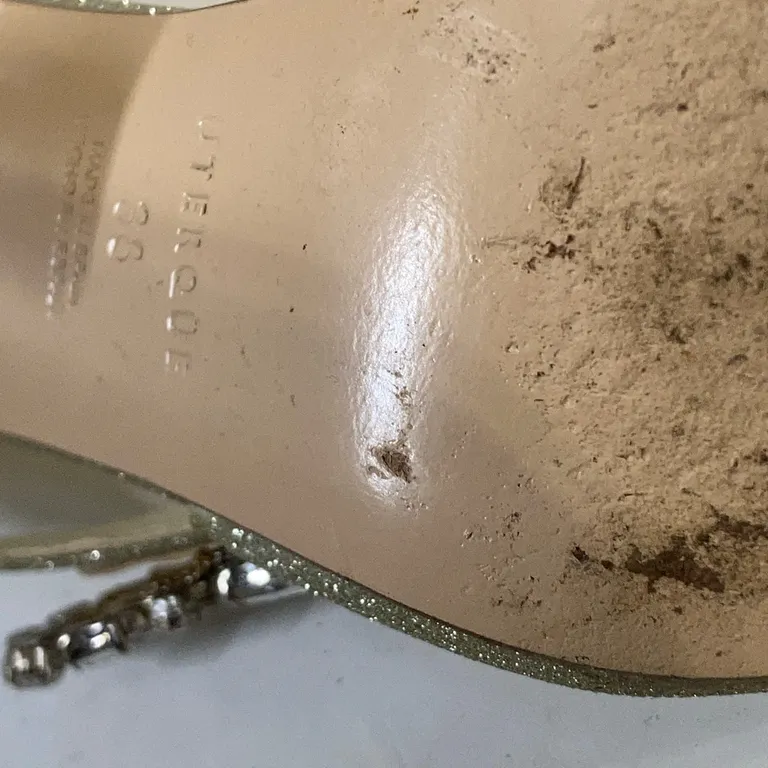 Mules (Grön, Silverfärgad) från Uterqüe - Slitet - Undersida