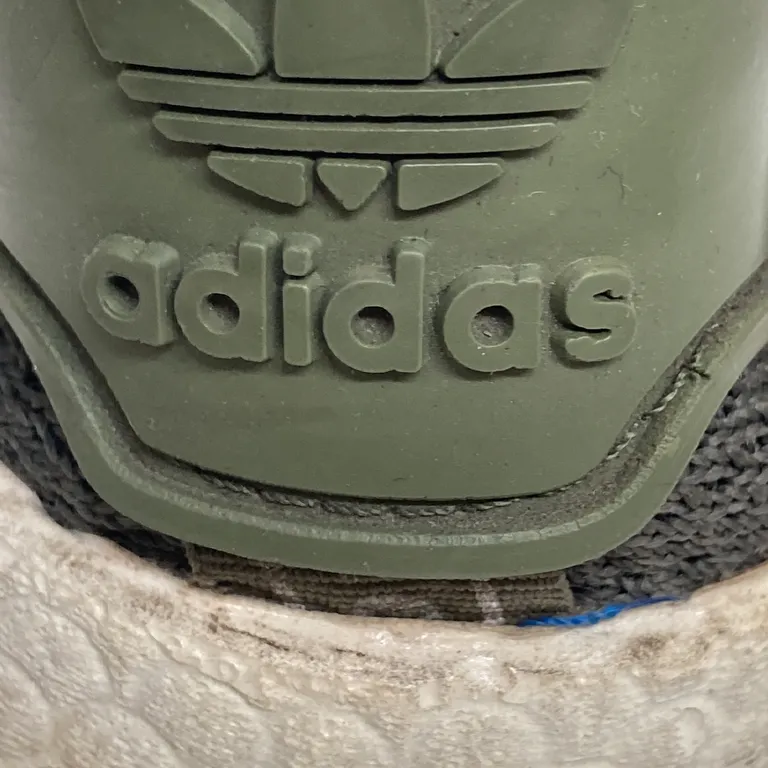 Sneakers (Nmd_R1) från Adidas - Varumärke