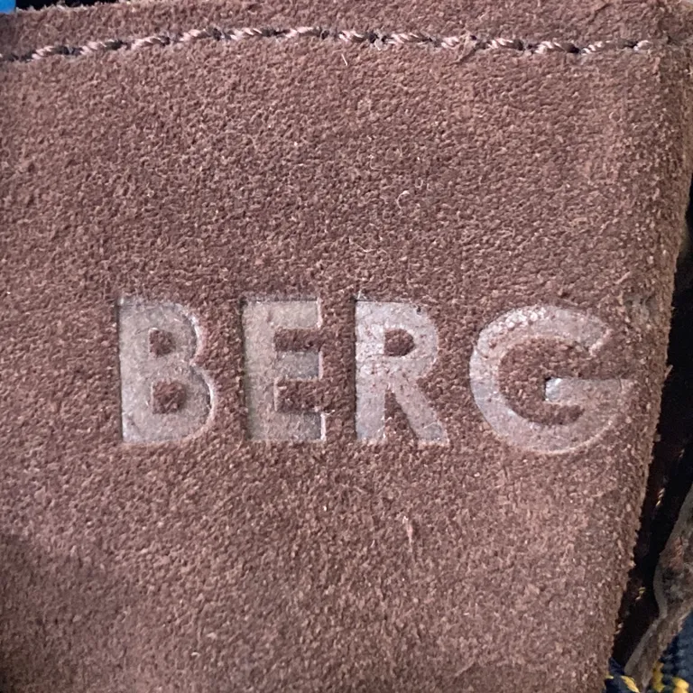 Kängor (Varma vinterkängor i tjock slitstark mocka skinn ) från Berg Skinn, Mocka - Varumärke