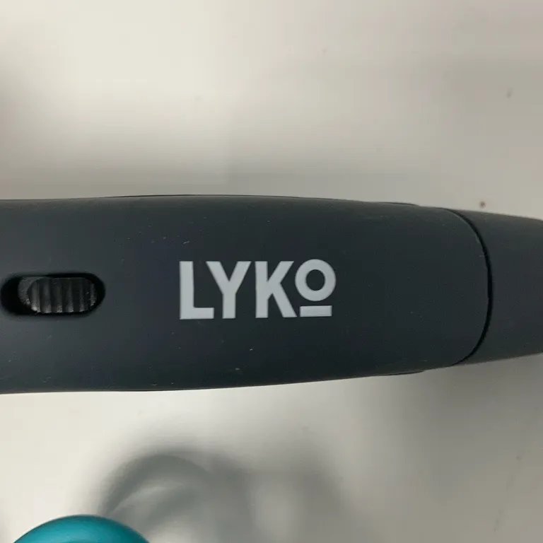 Vågtång från Lyko - Varumärke