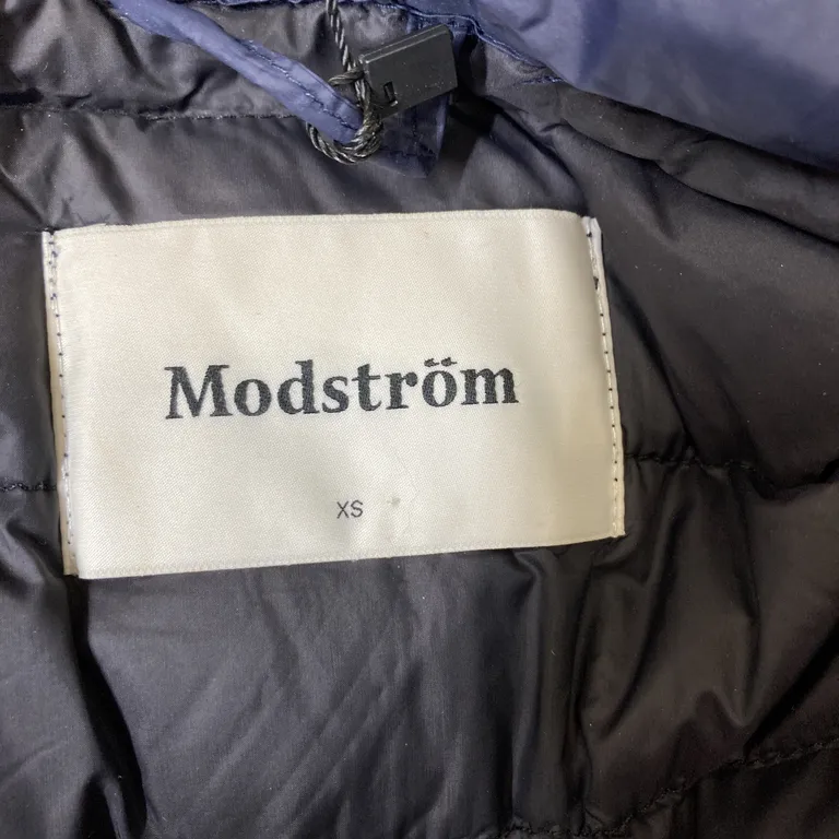 Jacka (Blå) från Modström Nylon, Dun - Varumärke