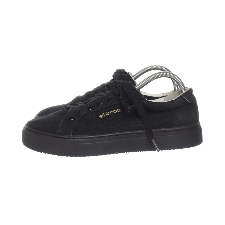 Sneakers (Svart) från Stockholm Design Group - Vinkel 3