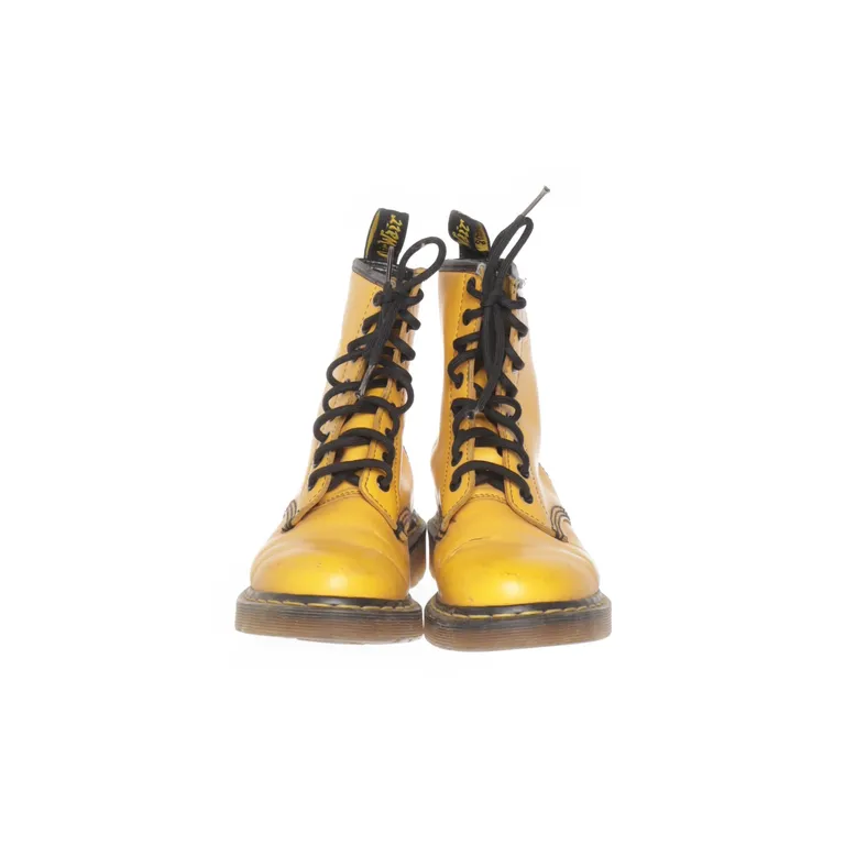 Kängor (Gul) från Dr. Martens - Vinkel 2