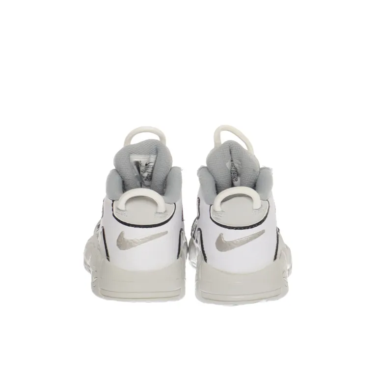 Sneakers (Air More Uptempo) från Nike - Vinkel 4