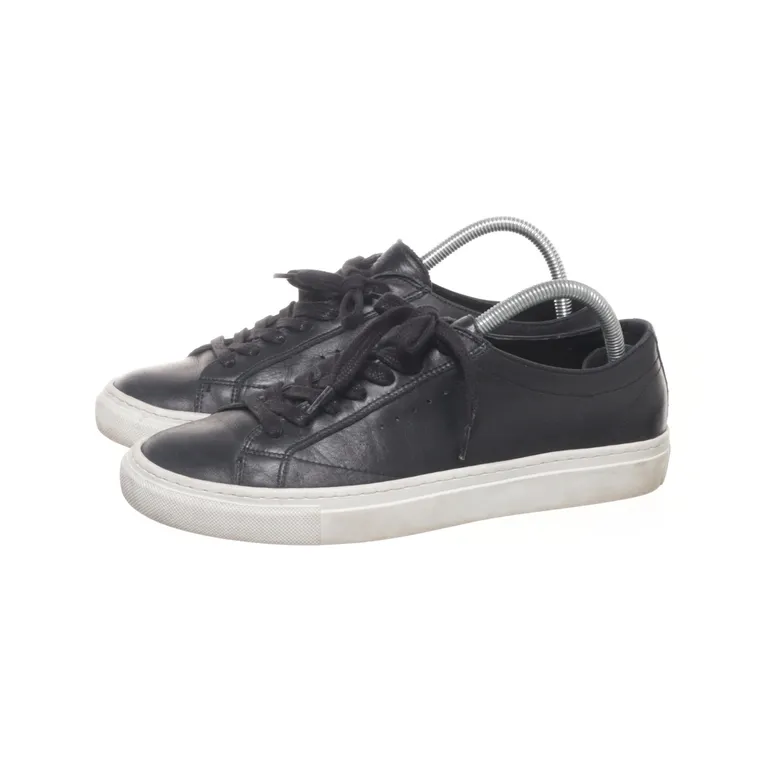 Sneakers (Svart) från Filippa K - Vinkel 3