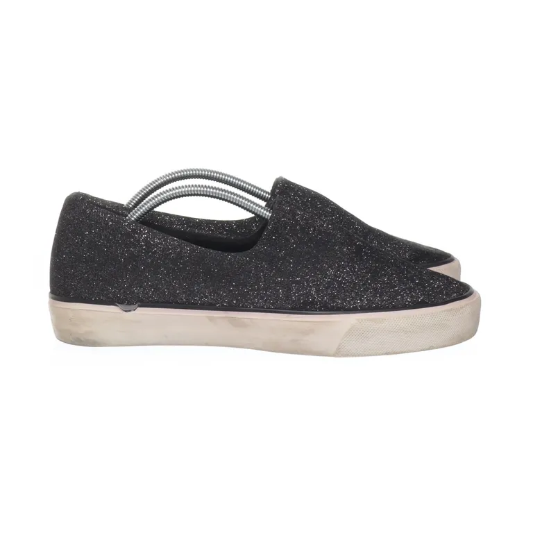 Slip-ons (Svart, Silverfärgad) från New Look