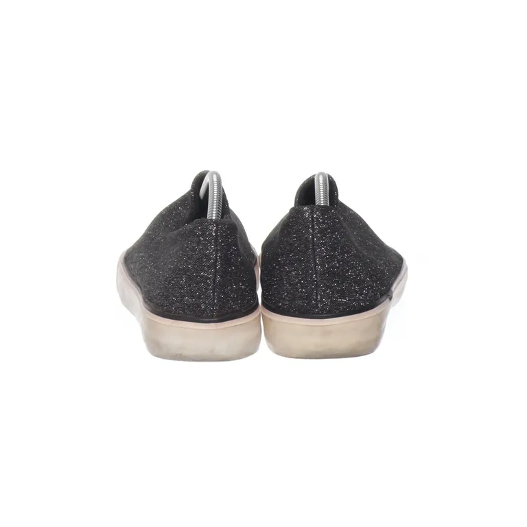 Slip-ons (Svart, Silverfärgad) från New Look - Vinkel 4