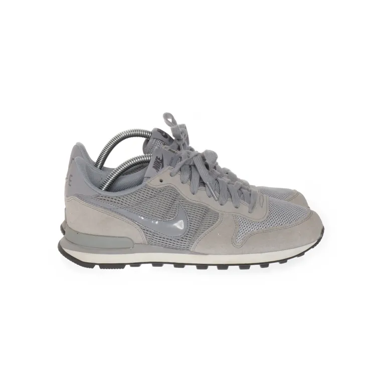 Sneakers (Air Vortex) från Nike