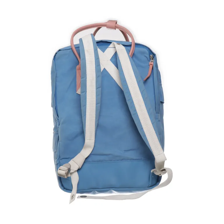 Ryggsäck (Kånken Tarpaulin A/F) från Acne Studios x Fjällräven - Vinkel 3