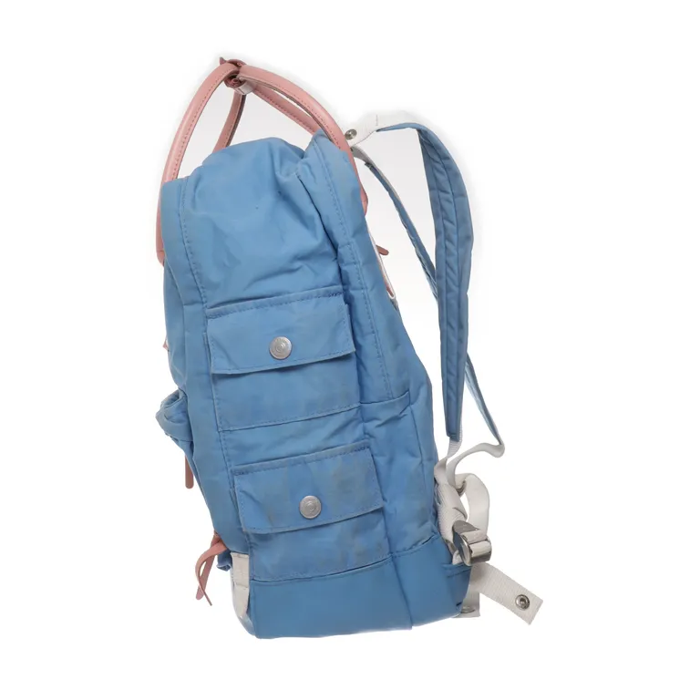 Ryggsäck (Kånken Tarpaulin A/F) från Acne Studios x Fjällräven - Vinkel 2