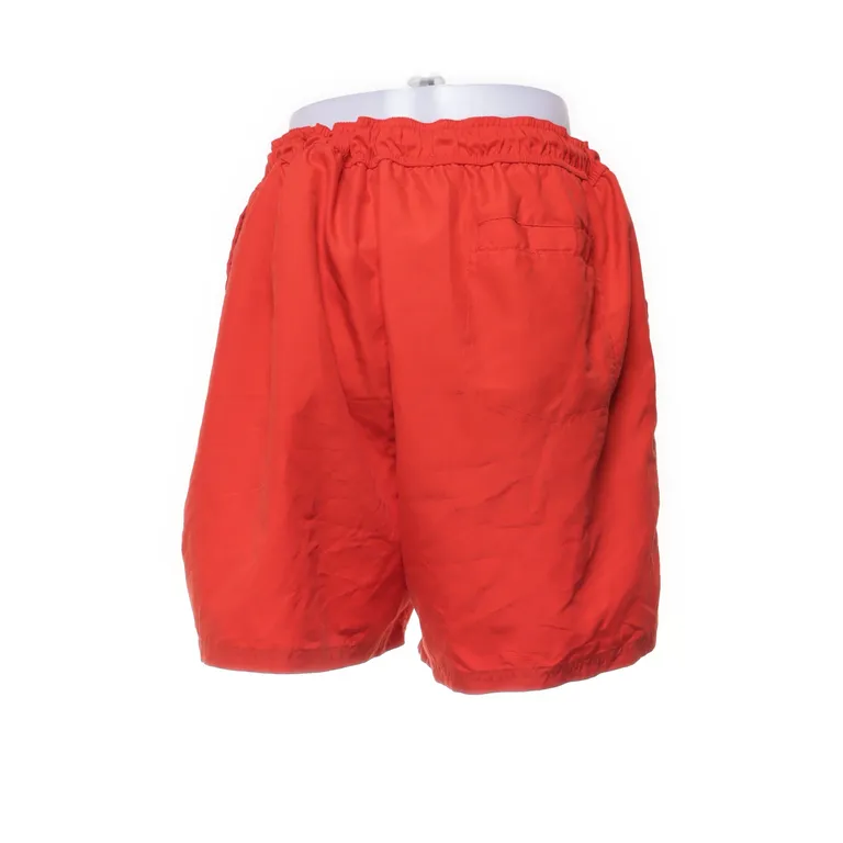 Badshorts (Röd) från Dressmann Återvunnen polyester - Vinkel 2