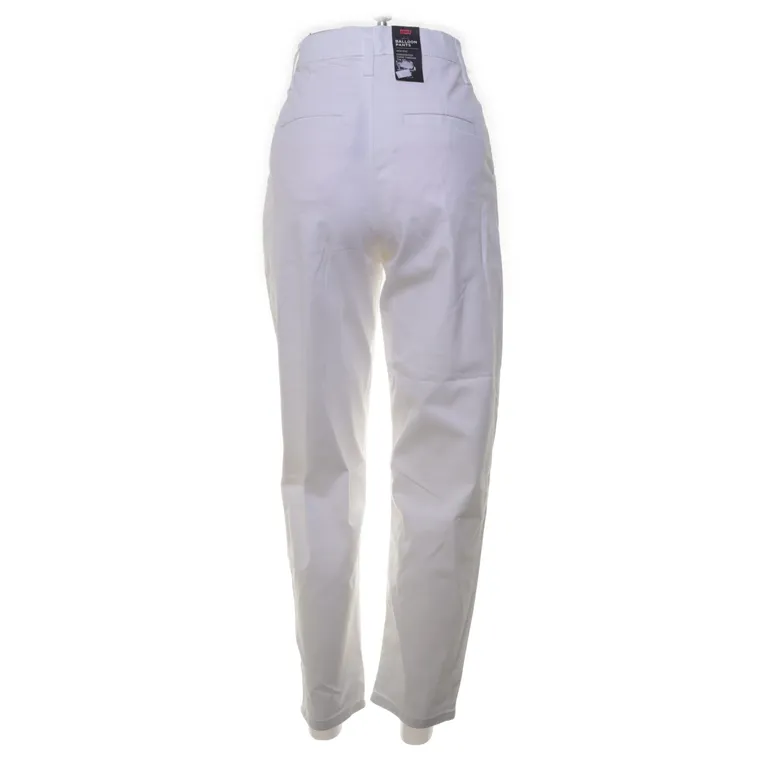 Jeans (Pleated Balloon Leg) från Levi Strauss & Co - Vinkel 2