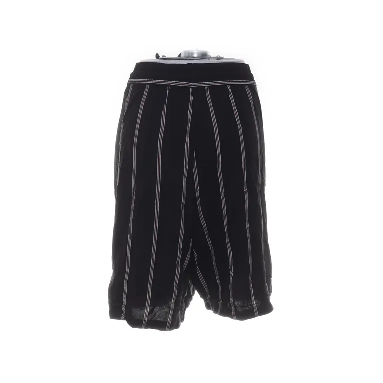 Shorts (Svart, Vit, Beige) från XLNT by KappAhl Viskos - Vinkel 2