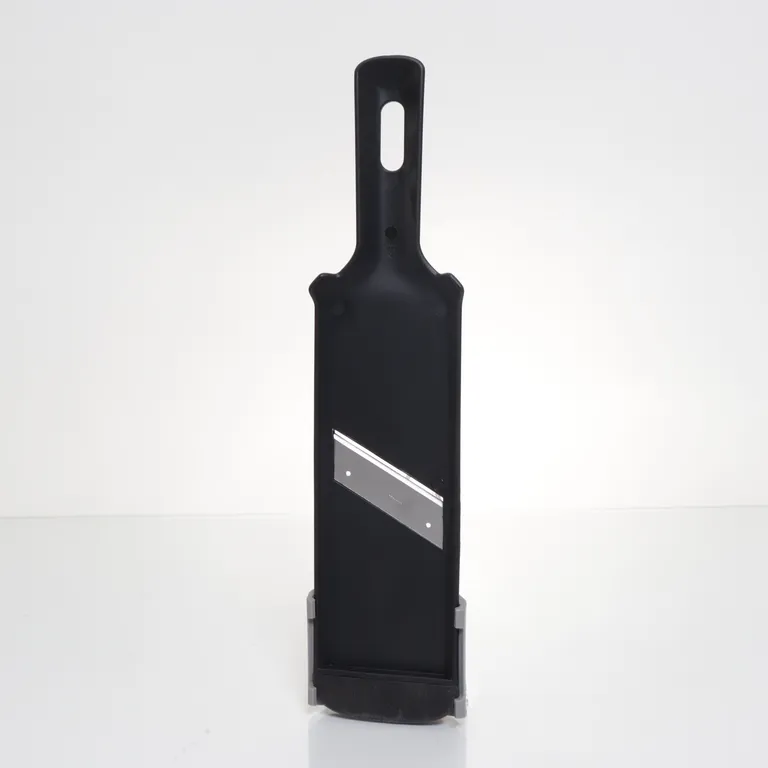 Mandolin (Svart) från Fiskars - Vinkel 3